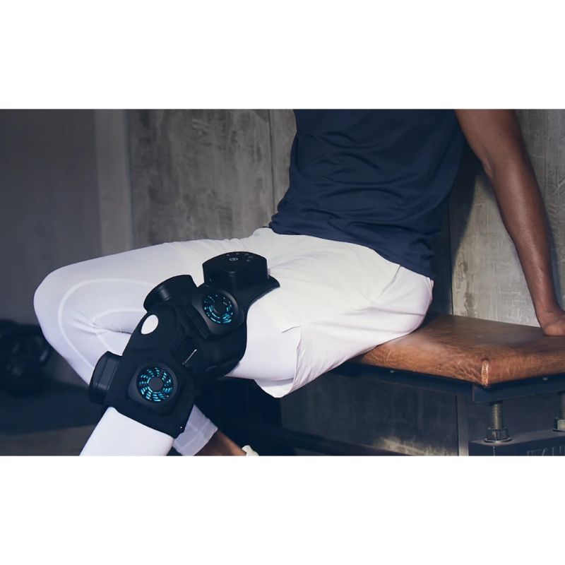 Knee-Massager-Lifestyle-Desk